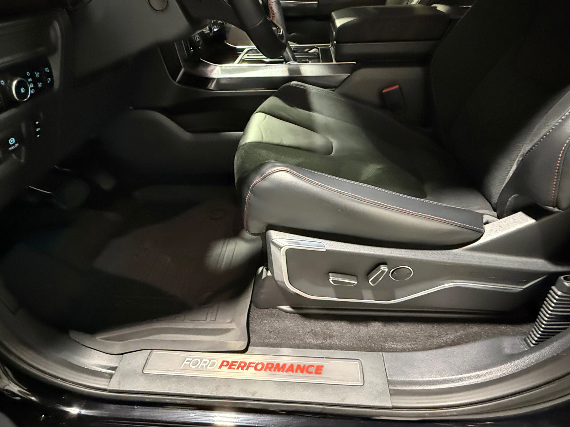 Used 2025 Ford F150 Raptor w/ Equipment Group 803A Raptor R image 20