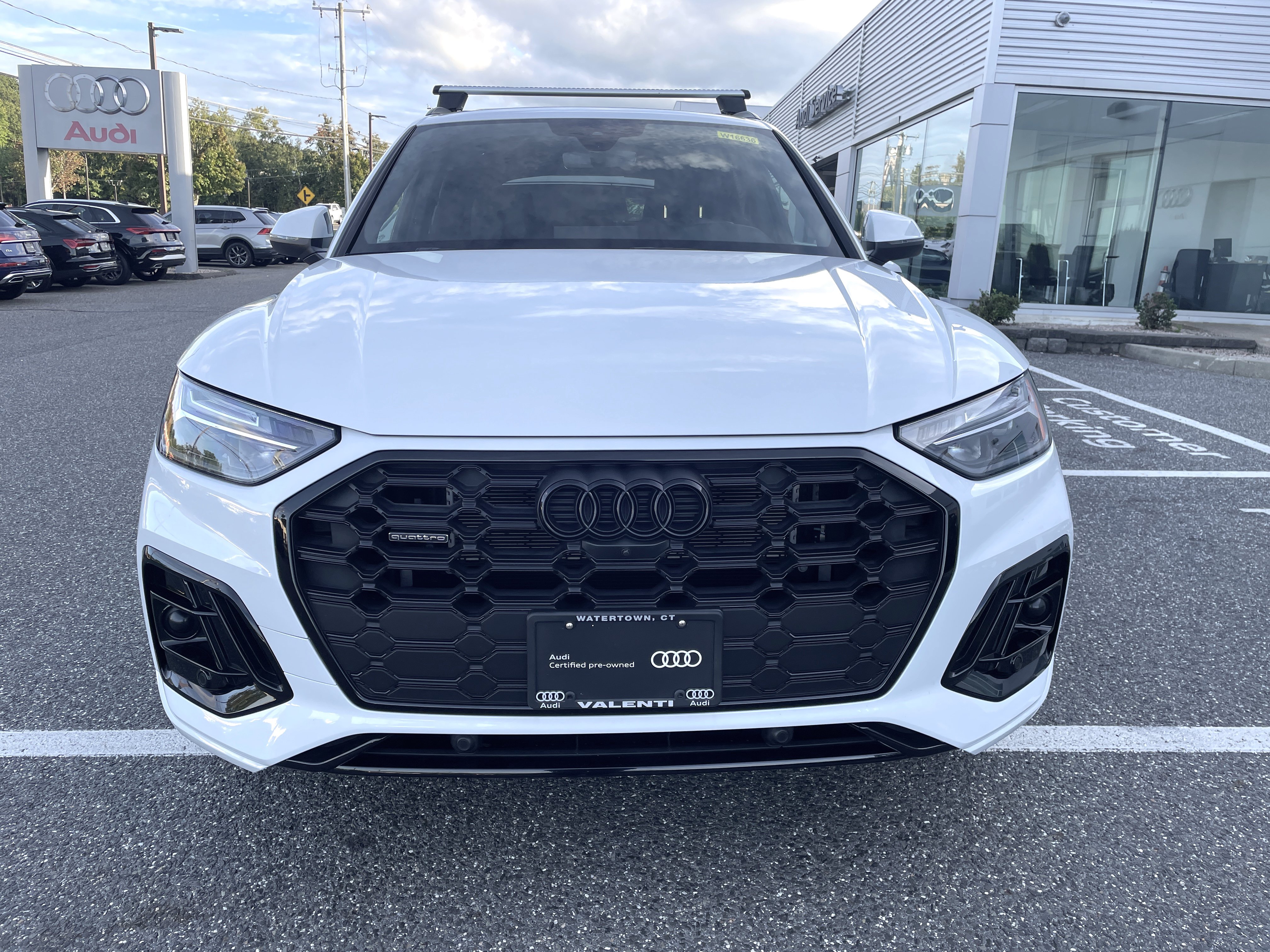 Certified 2024 Audi Q5 e Premium Plus w/ Premium Plus Package AWD/4WD image 2