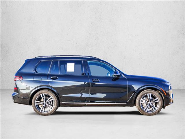 Used 2025 BMW X7 xDrive40i image 4