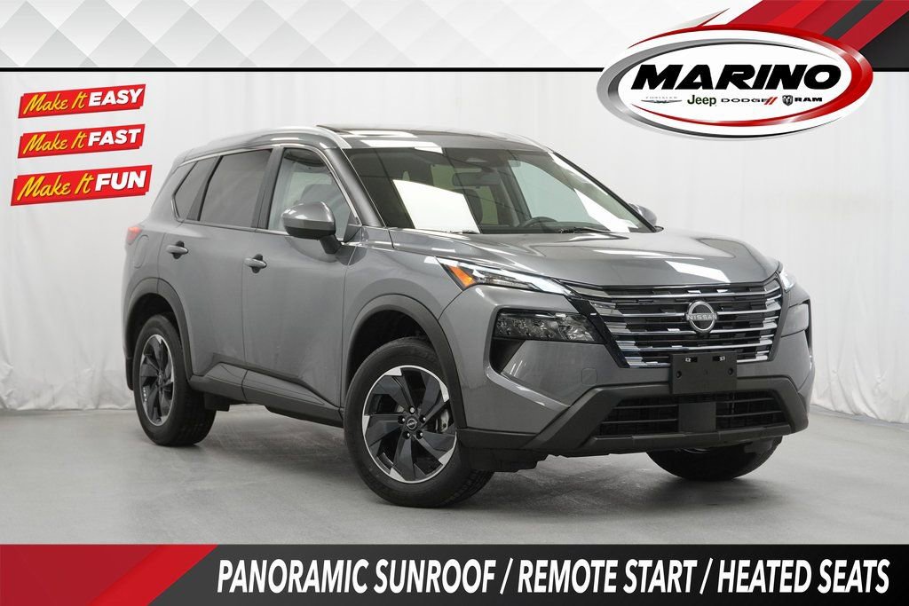 Used 2024 Nissan Rogue SV w/ SV Premium Package image 1