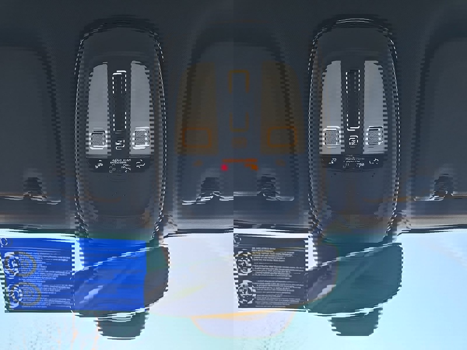 New 2026 Volvo XC60 B5 Core w/ Climate Package image 20