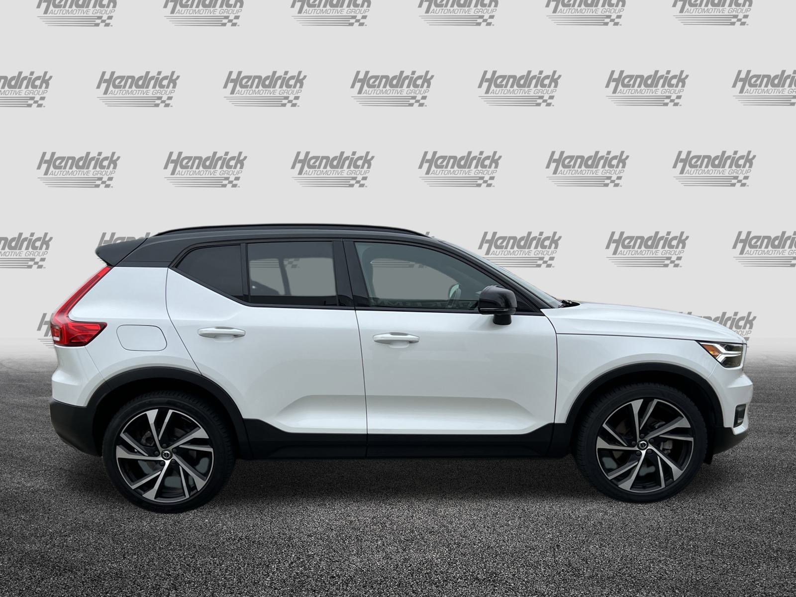Used 2021 Volvo XC40 T5 R-Design w/ Advanced Package image 10