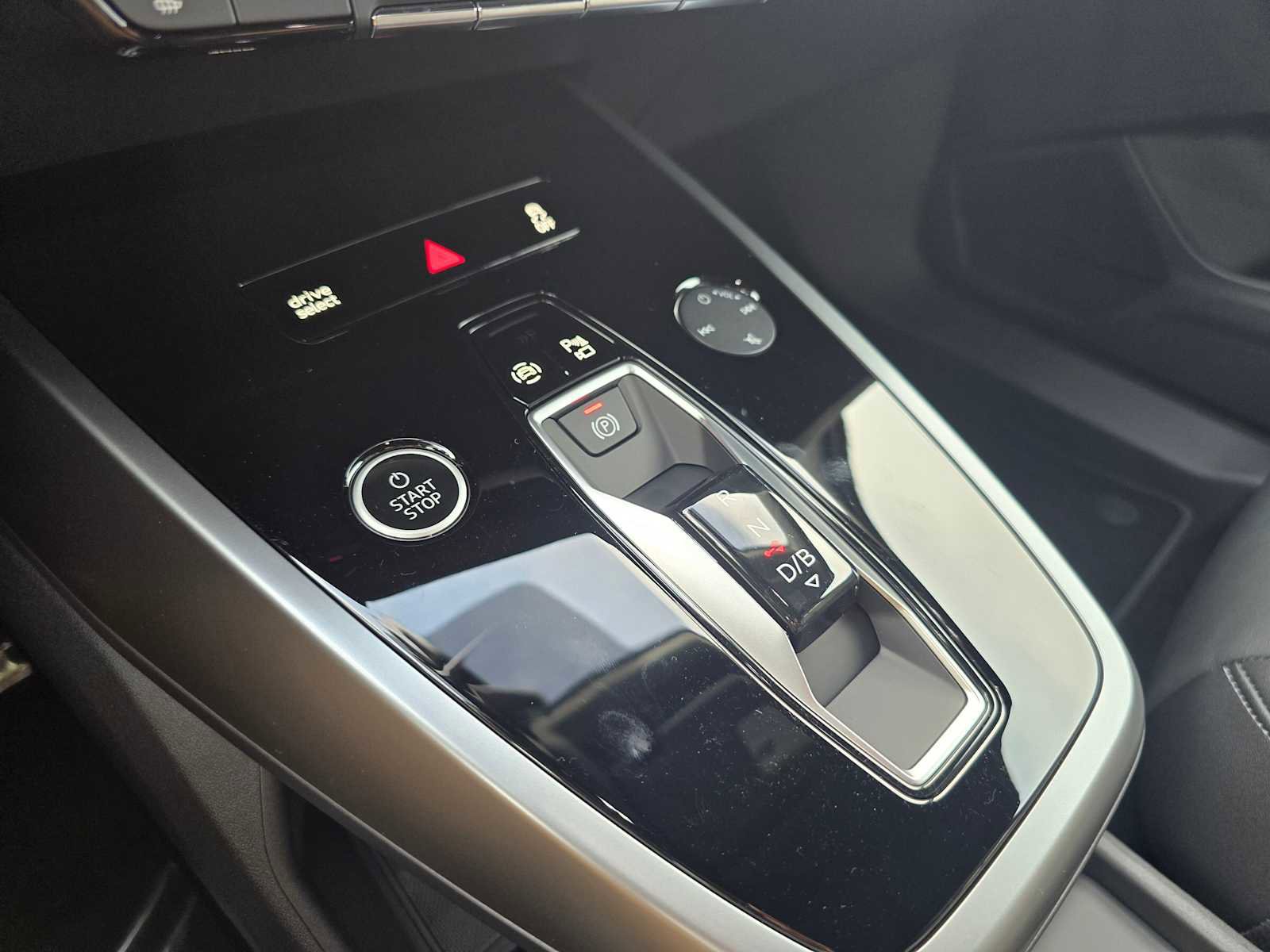 New 2026 Audi Q4 e-tron Premium Plus image 32