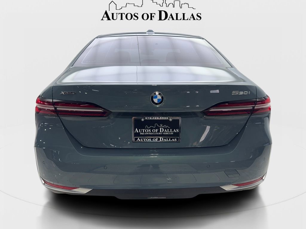 Used 2026 BMW 530i xDrive w/ Premium Package AWD/4WD image 7