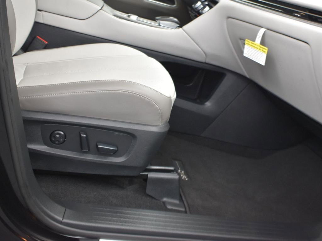 Used 2026 INFINITI QX60 Luxe w/ Cargo Package image 22