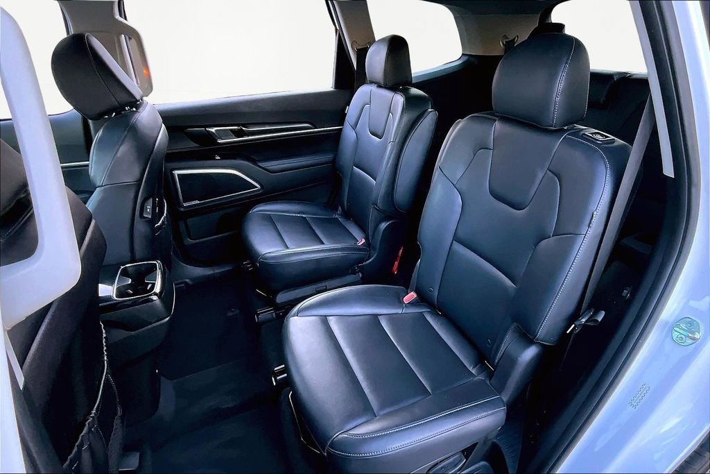 Used 2023 Kia Telluride S w/ S Sunroof Package image 16