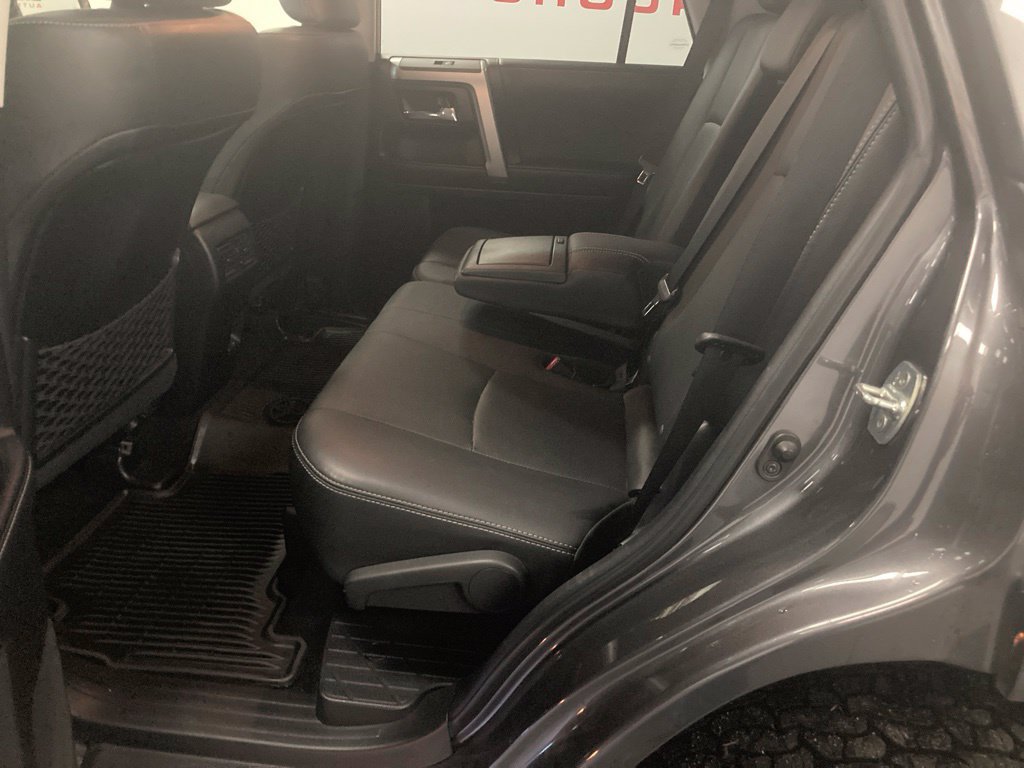 Used 2023 Toyota 4Runner Limited AWD/4WD image 30