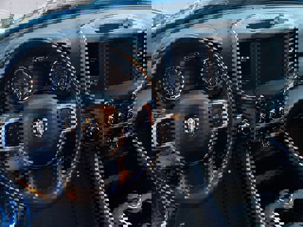 Used 2020 RAM 2500 Big Horn w/ Level 2 Equipment Group image 11