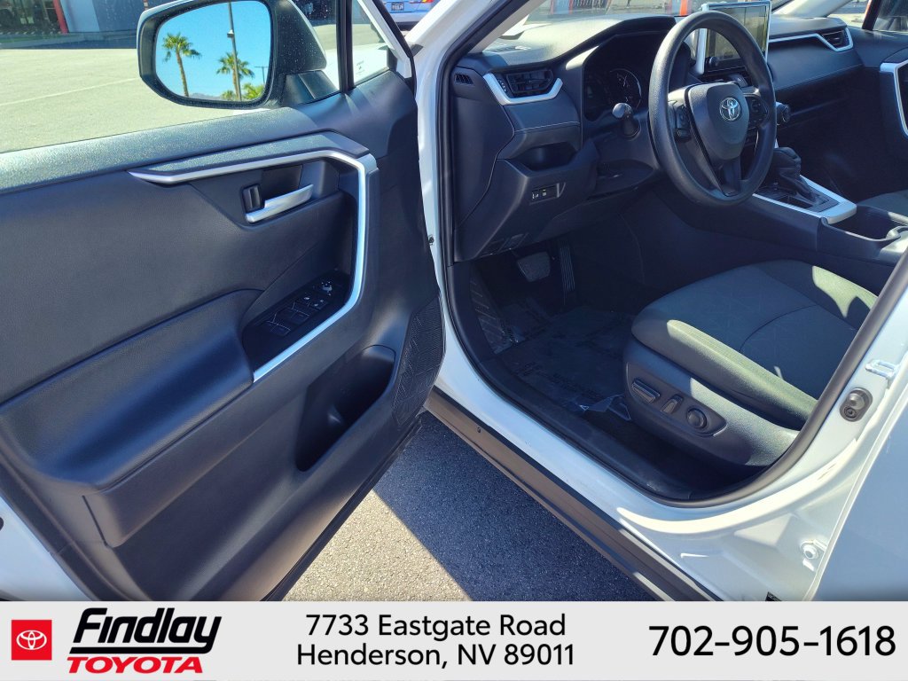 Used 2021 Toyota RAV4 Limited AWD/4WD image 7