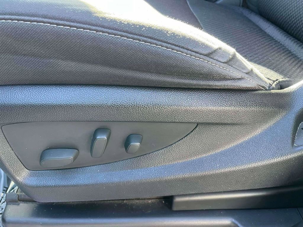 Used 2017 Chevrolet Silverado 1500 LT w/ All Star Edition image 15