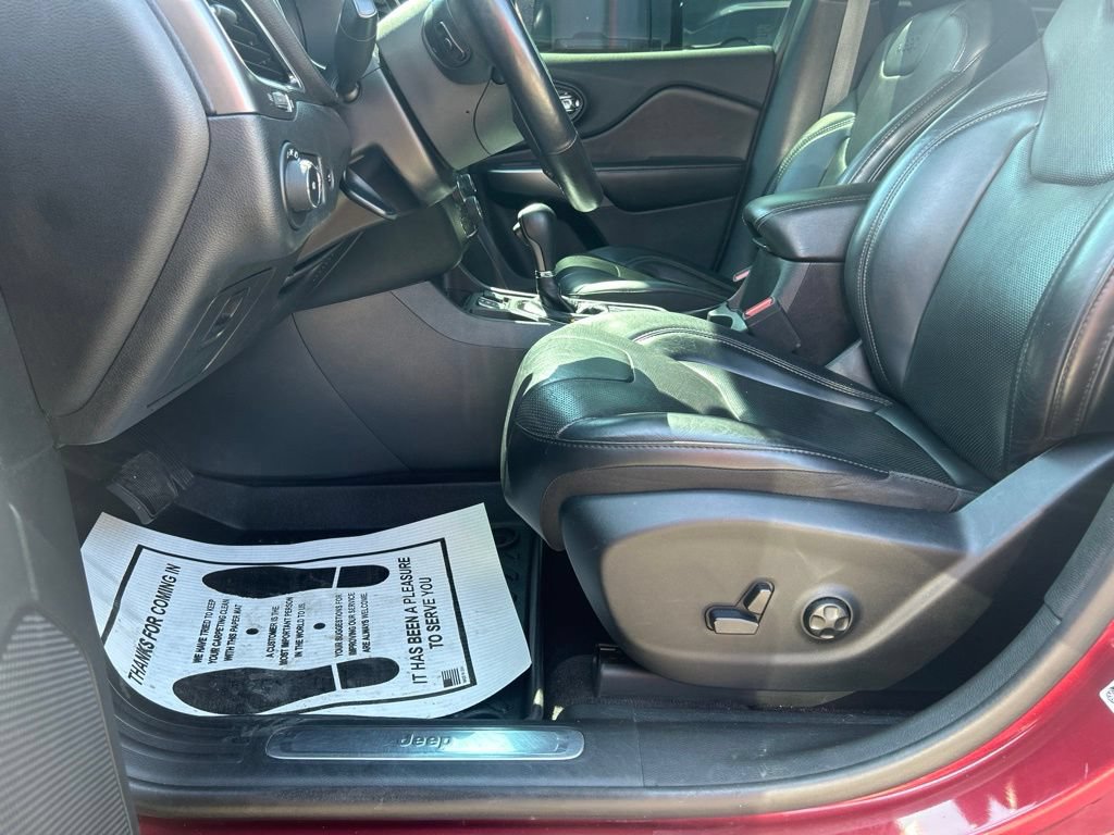 Used 2019 Jeep Cherokee Limited FWD image 14