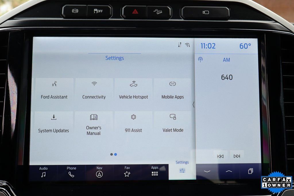 Used 2022 Ford F350 Lariat w/ Black Appearance Package image 32