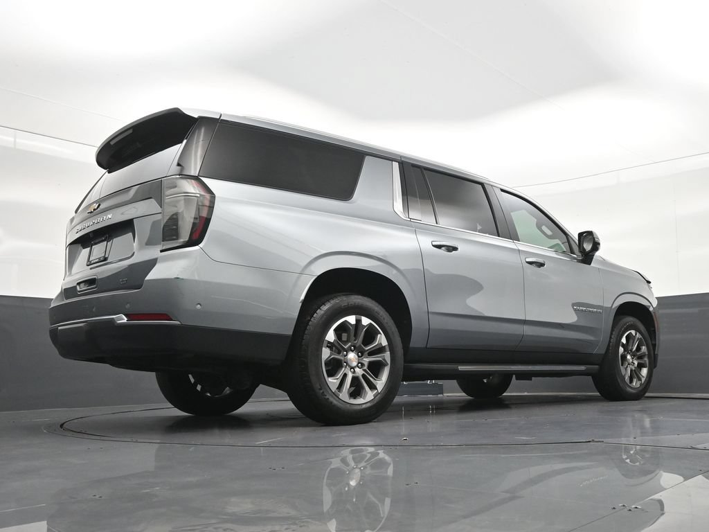 Used 2025 Chevrolet Suburban LT w/ Comfort Package RWD image 29