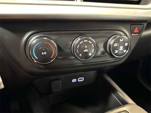 Certified 2025 Chevrolet Trax LS image 18