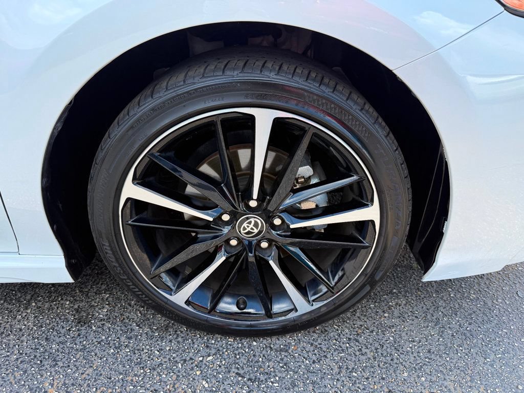 Used 2020 Toyota Camry XSE FWD image 35