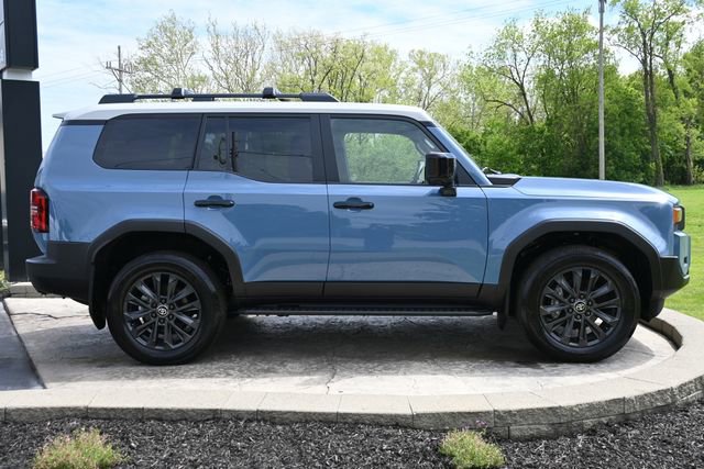 Used 2026 Toyota Land Cruiser w/ Premium Package AWD/4WD image 4