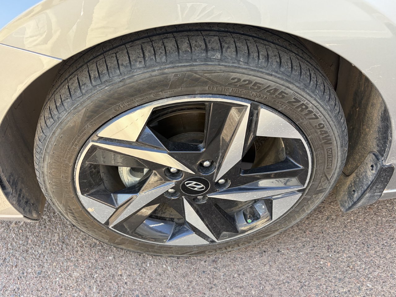 Certified 2022 Hyundai Elantra SEL w/ Convenience + Premium Package FWD image 5