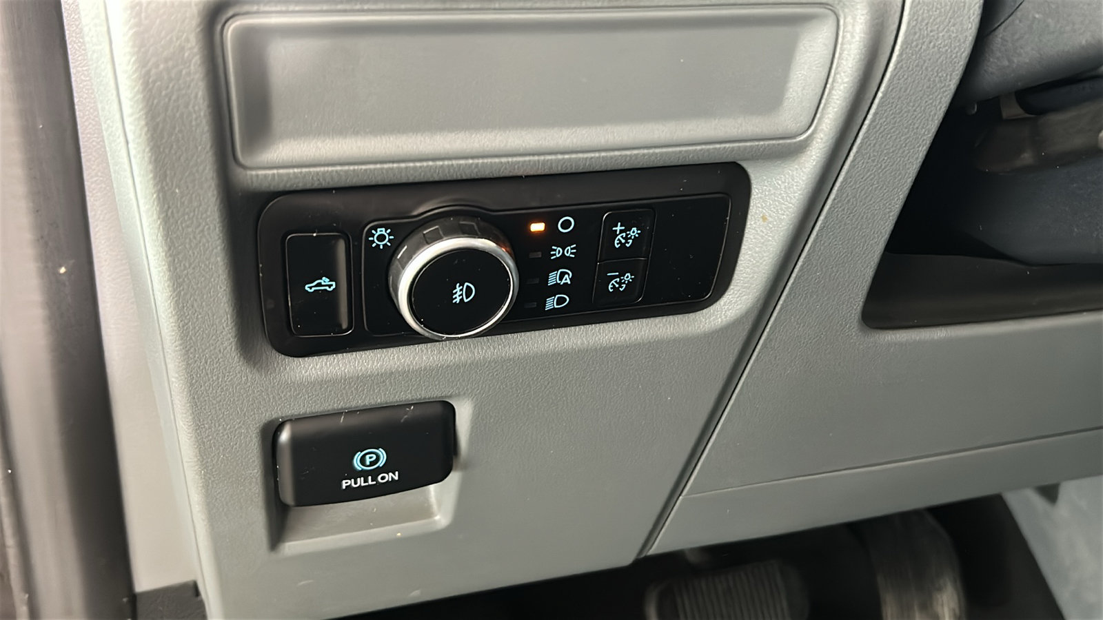 Used 2023 Ford F150 XLT AWD/4WD image 22