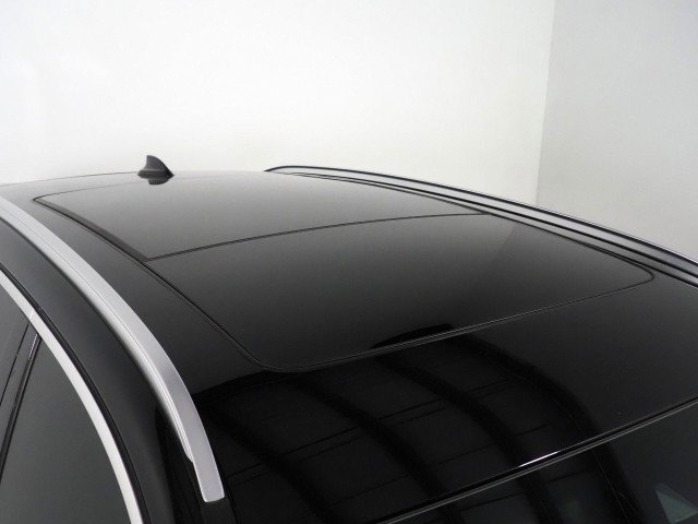 Used 2021 BMW X3 sDrive30i w/ Premium Package image 4