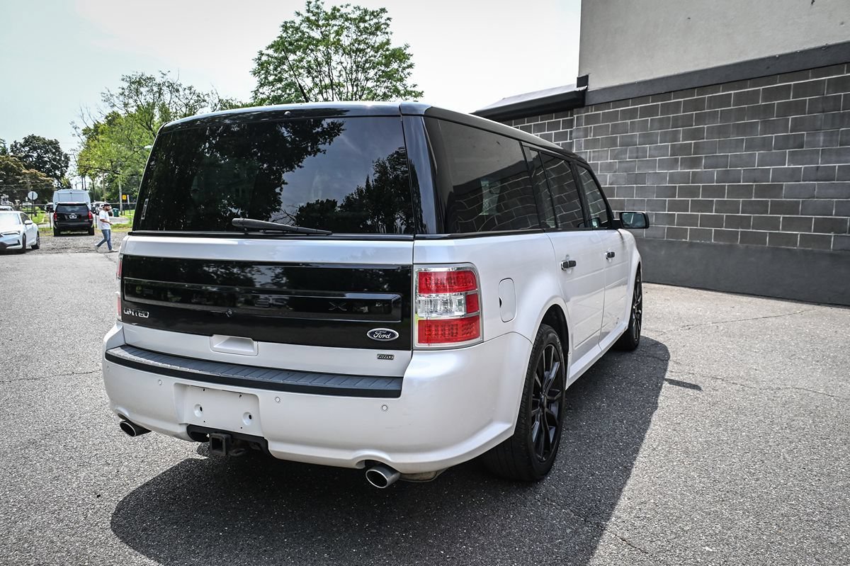 Used 2016 Ford Flex Limited w/ Limited Appearance Package AWD/4WD image 5
