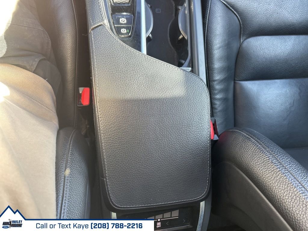 Used 2016 Volvo XC90 T6 Momentum w/ Momentum Plus Package image 35