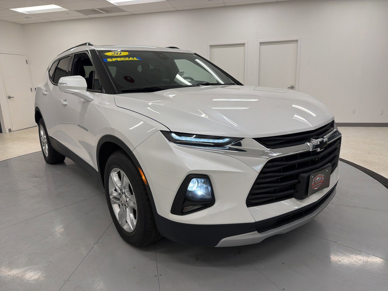Used 2020 Chevrolet Blazer LT w/ Sound & Technology Package image 1