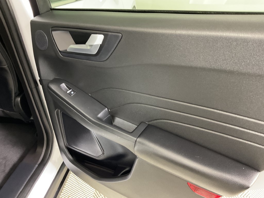 Used 2023 Ford Escape SE w/ PHEV Premium Package FWD image 21