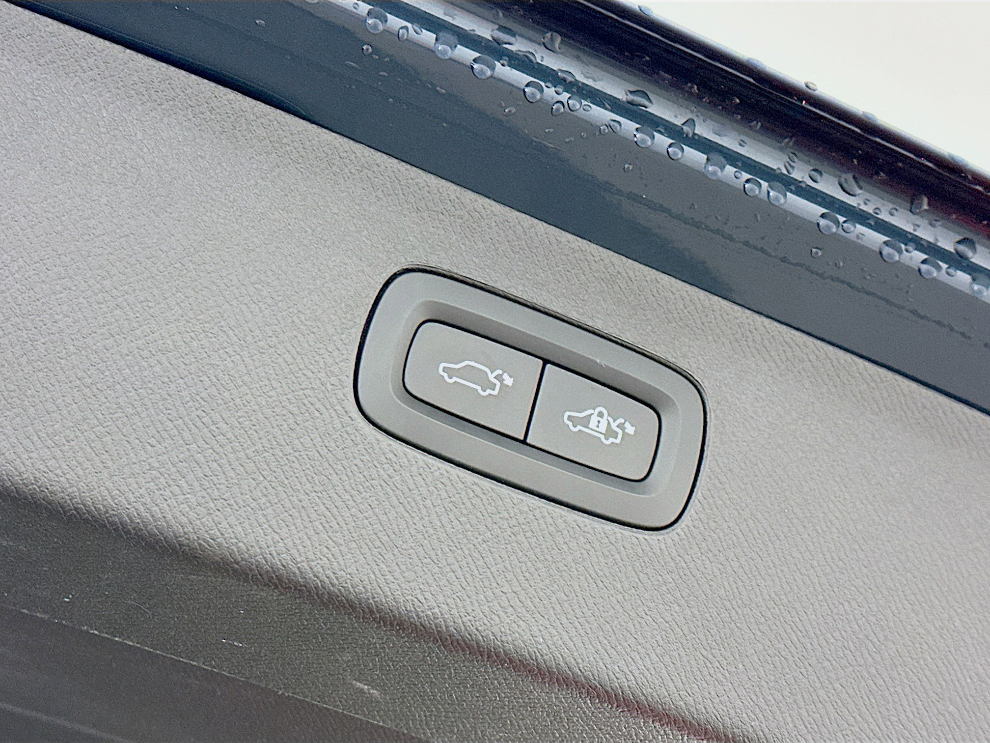 Used 2023 Volvo XC90 B6 Core w/ Protection Package Premier image 33