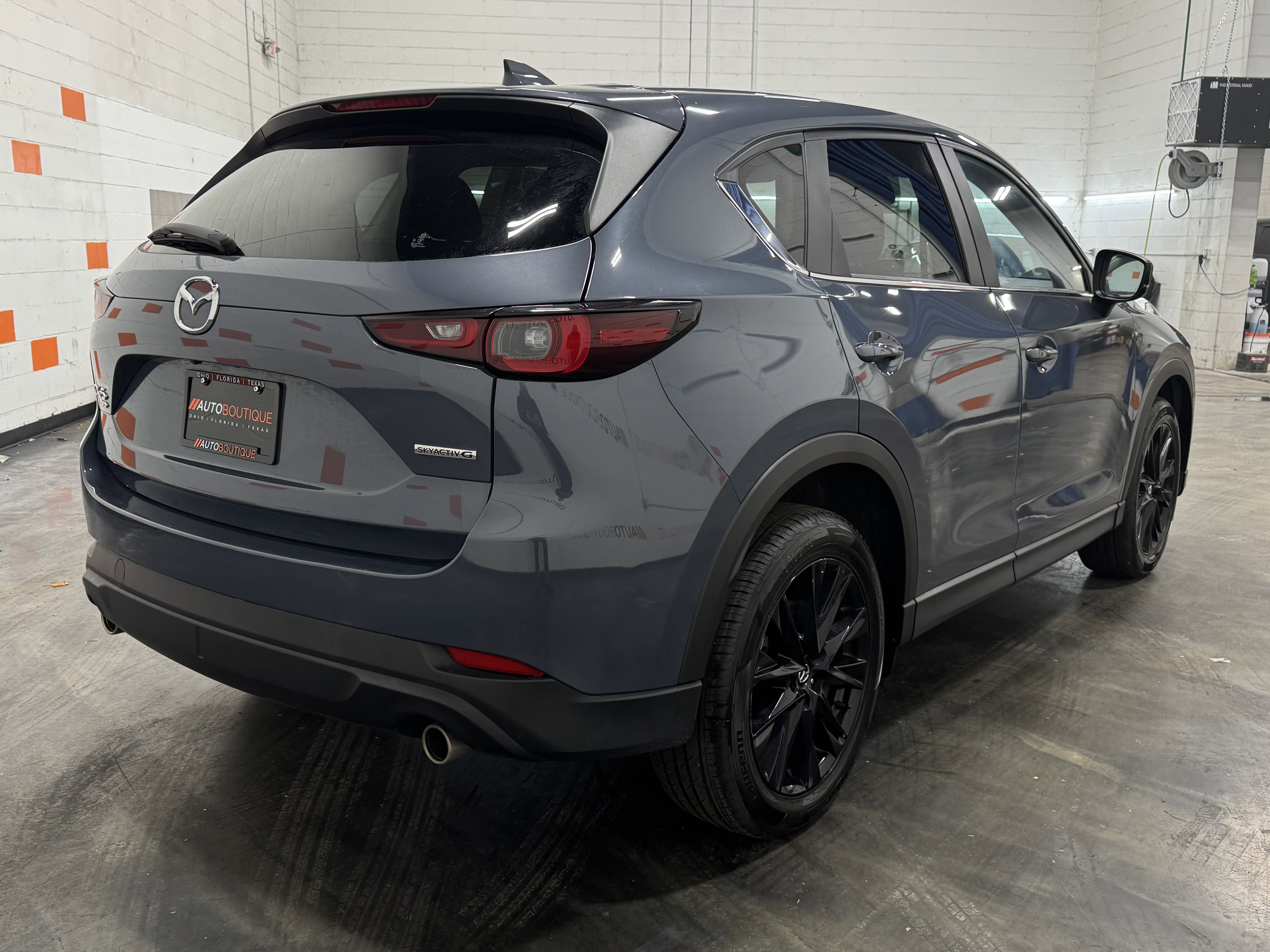 Used 2024 MAZDA CX-5 Carbon Edition image 12
