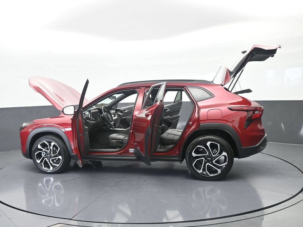 Used 2024 Chevrolet Trax RS w/ Sunroof Package FWD image 71