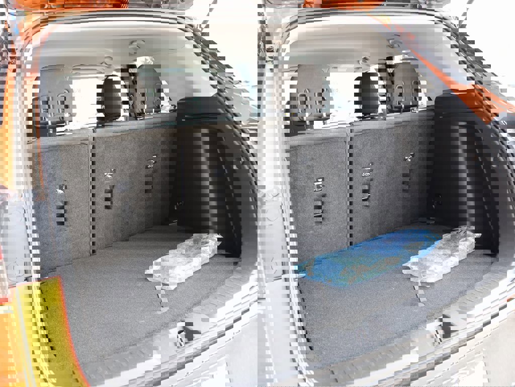 Used 2022 Chevrolet TrailBlazer LT w/ Driver Confidence Package image 16