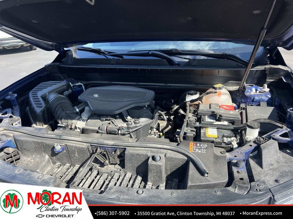 Certified 2023 GMC Acadia SLT w/ Elevation Edition image 12