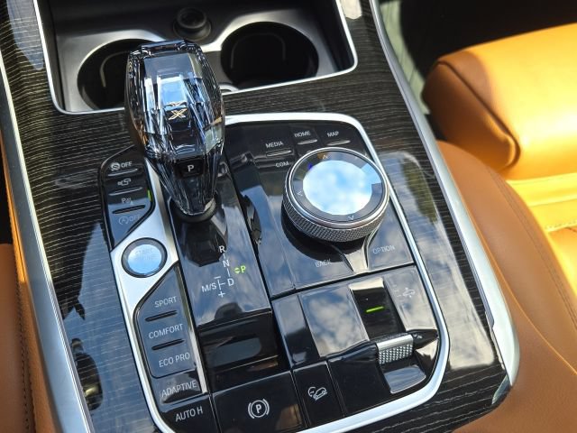 Used 2022 BMW X7 M50i w/ Executive Package AWD/4WD image 16
