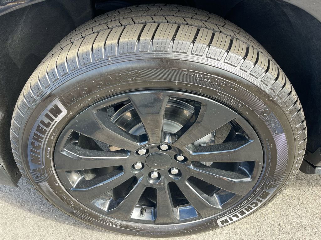 Used 2021 Chevrolet Suburban Premier w/ Premium Package image 37