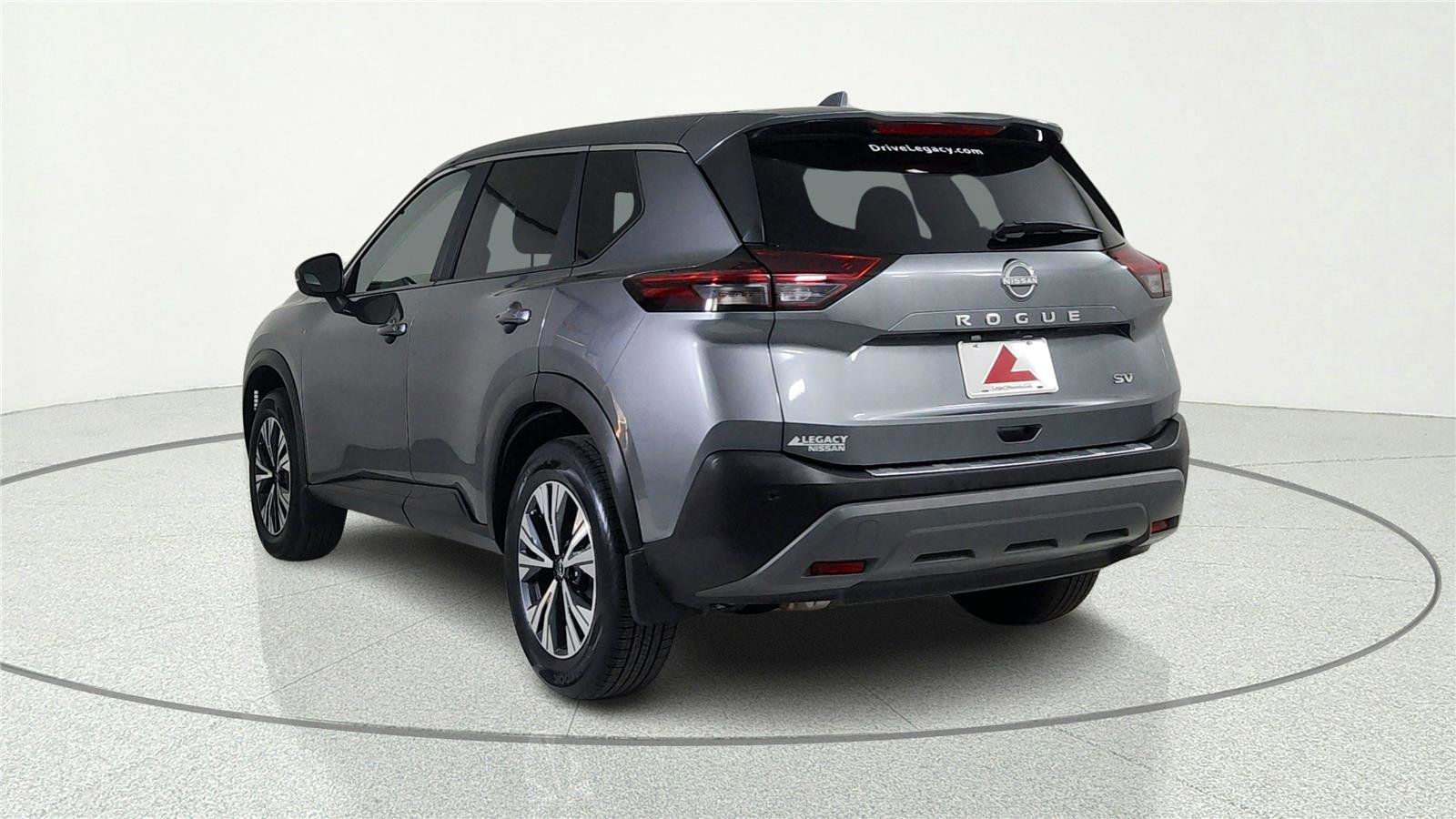 Used 2023 Nissan Rogue SV FWD image 4