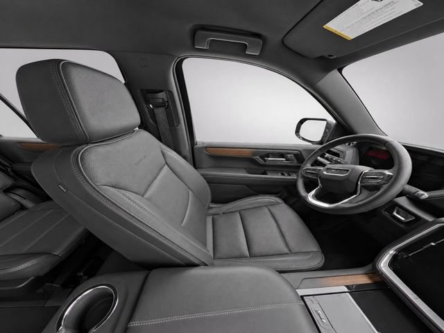 Used 2025 GMC Yukon Denali AWD/4WD image 17