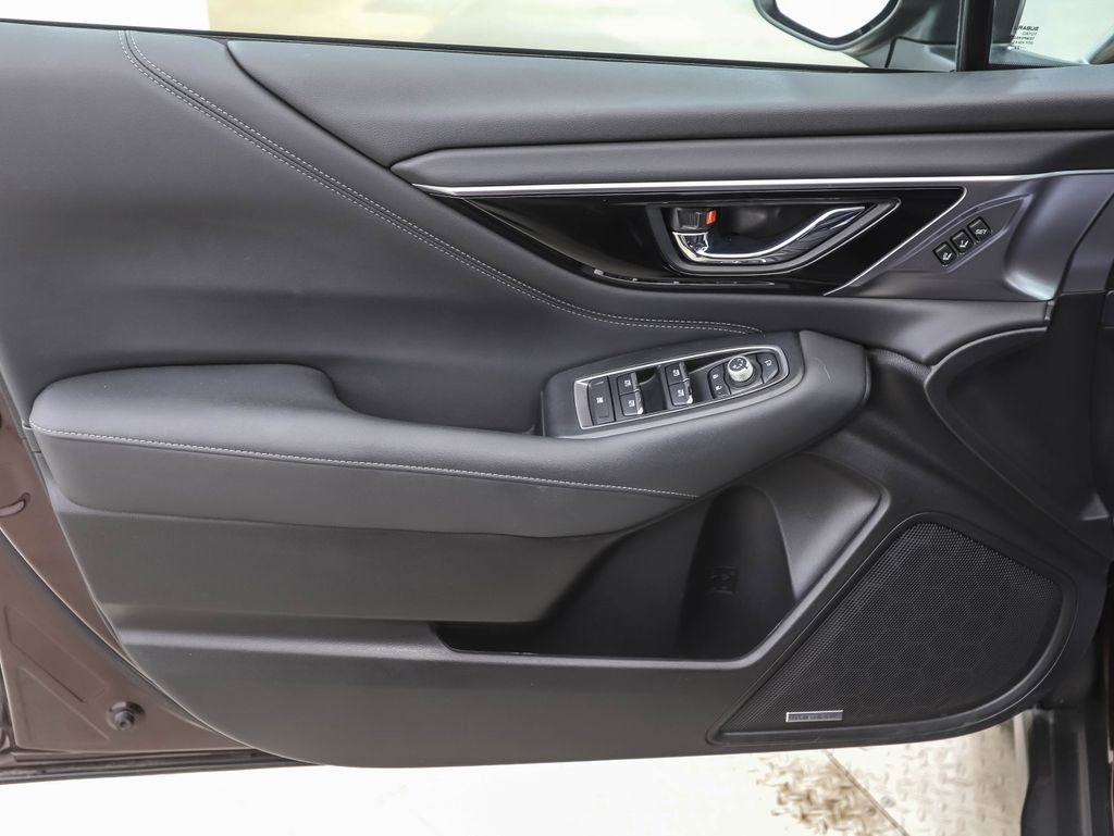 Used 2023 Subaru Outback Touring XT AWD/4WD image 9