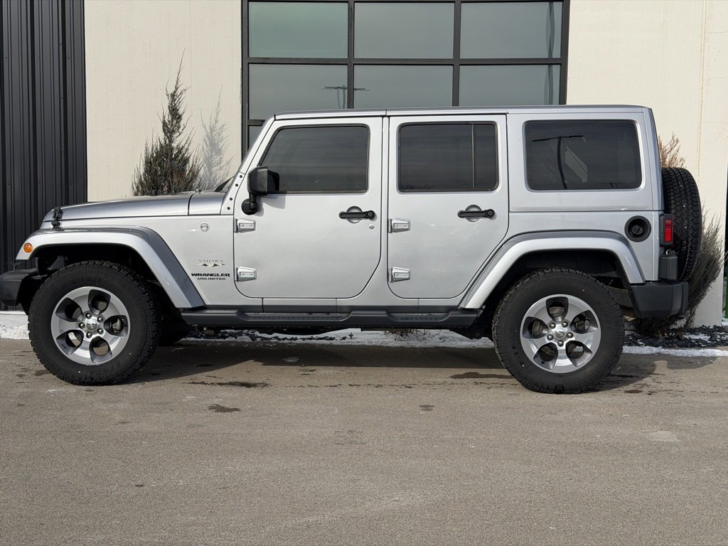 Used 2017 Jeep Wrangler Unlimited Sahara w/ Max Tow Package image 2