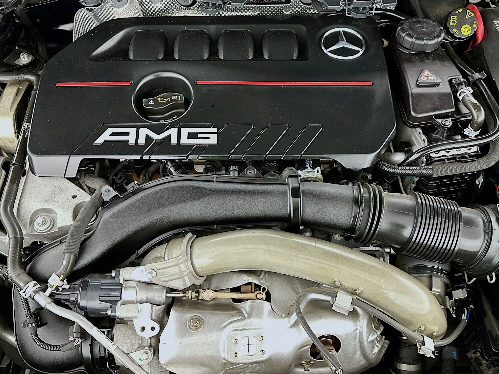 Used 2022 Mercedes-Benz GLA 35 AMG 4MATIC w/ Premium Package image 31