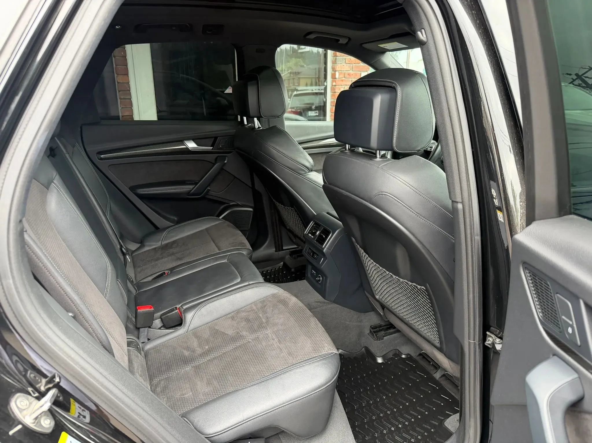 Used 2019 Audi SQ5 Premium Plus w/ Premium Plus Package AWD/4WD image 10