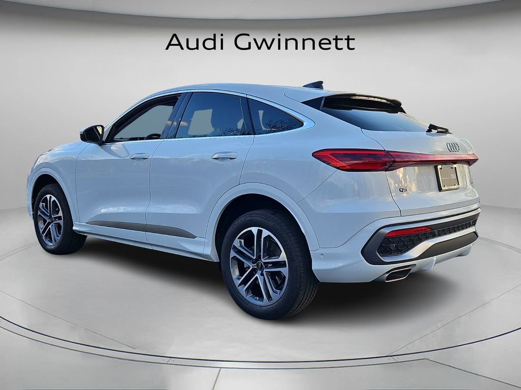 Certified 2025 Audi Q5 Premium Plus w/ Premium Plus AWD/4WD image 7