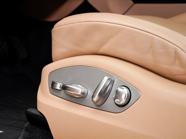 Certified 2021 Porsche Macan AWD/4WD image 12