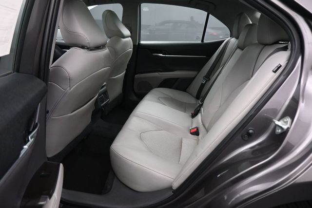 Used 2021 Toyota Camry XLE FWD image 23