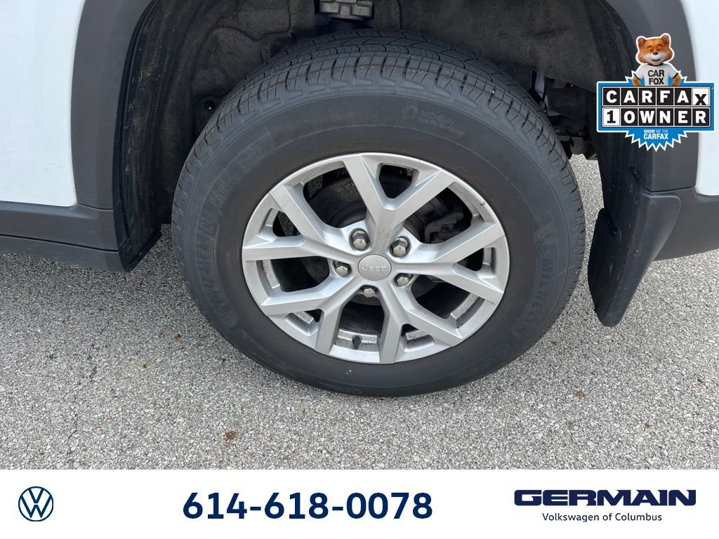 Used 2023 Jeep Grand Cherokee Limited AWD/4WD image 20