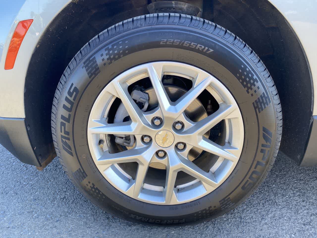 Used 2024 Chevrolet Equinox LT AWD/4WD image 10