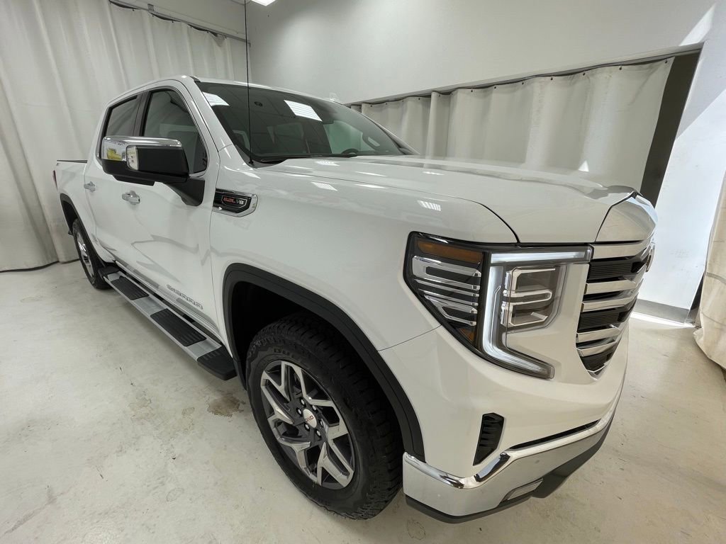 New 2026 GMC Sierra 1500 SLT w/ SLT Premium Package AWD/4WD image 3