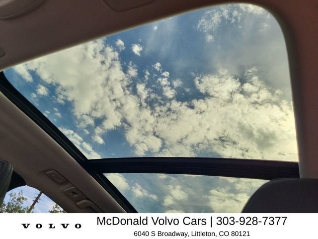 New 2026 Volvo XC60 T8 Plus w/ Climate Package PRO AWD/4WD image 28