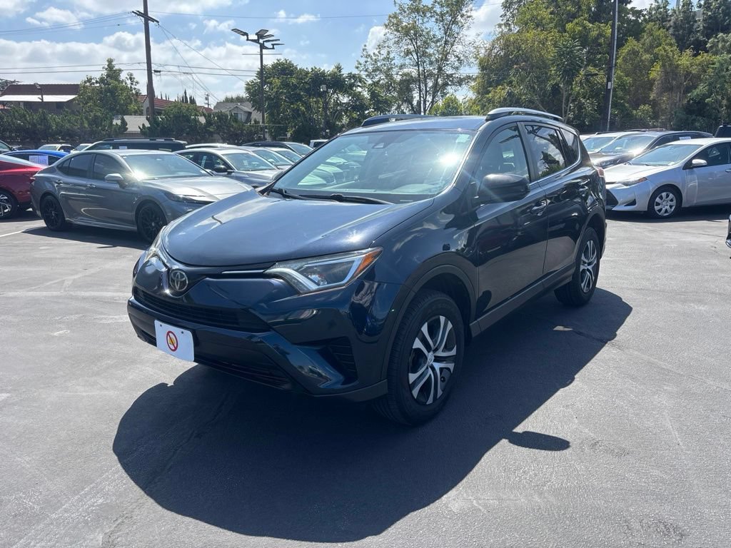 Used 2018 Toyota RAV4 LE w/ All Weather Liner Package FWD image 8