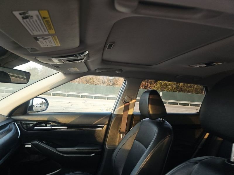 Used 2021 Kia Seltos SX w/ SX Sunroof Package image 27