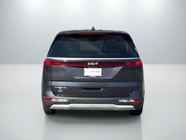 Certified 2023 Kia Carnival LX image 6